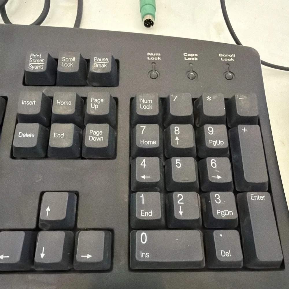 Dell Black PS/2 Wired Keyboard RT7D20 QWERTY W/ IntelliMouse 1.3A PS/2 Mouse